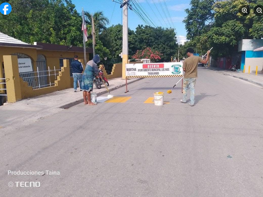 ALCALDIA DE LOS RIOS ACTUALIZA Y PINTA SISTEMA DE SEÑALIZACION PARA EVITAR ACCIDENTES EN ESTAS NAVIDADES Y FIESTAS DE FIN DE AÑO