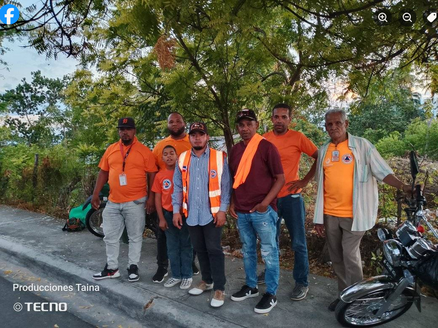 Defensa Civil en el municipio de Los Ríos inicia el “Operativo Navideño”: Conciencia por la Vida”, brindando asistencia y orientación a conductores
