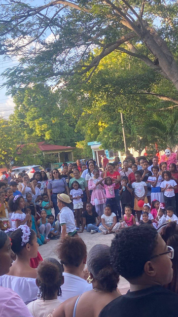 Alcaldesa de Los Ríos celebra 182 años de vida Republicana con colocación de ofrenda floral a busto de Juan Pablo Duarte y otras actividades alusivas a esta fecha patriótica