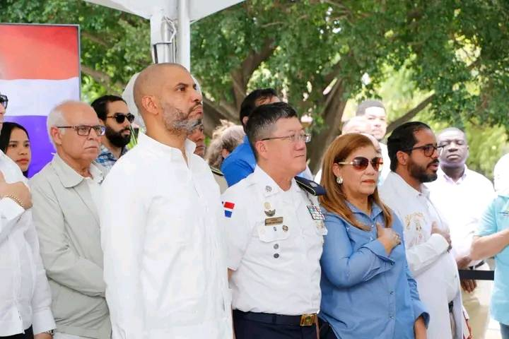 Alcaldesa Martha Cuevas participa en el acto de inicio del remozamiento del balneario “Las Marías” en Neyba, con la presencia del Ministro David Collado